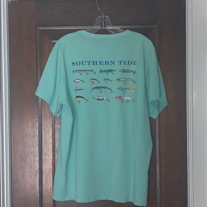 Men’s Southern Tide T-shirt, large